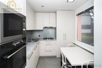 Prodej bytu 3+kk s lodžií po rekonstrukci, 82 m2