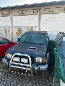 Ochranny ram Pajero, disky mangels, nášlapy aj…