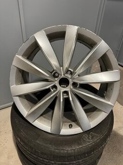 3ks orig. VW číslo dílu :3G8 601025C. 8.0J x 19H2 ET 40