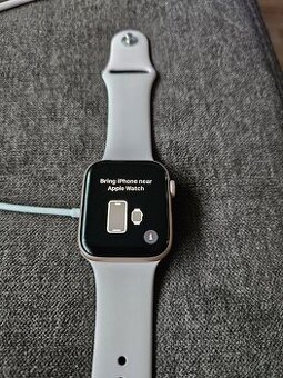 Apple watch SE 44mm gold
