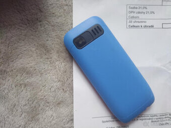 Duální mobilní telefon s nabíječkou - v záruce