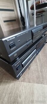 2x CD přehrávač Technics ( na díly nebo opravu)