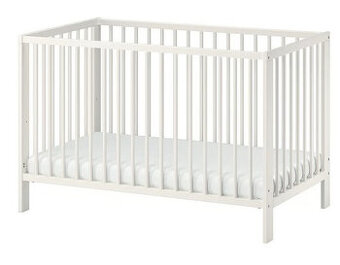 Dětská postýlka/postel, 2x matrace, 4x povleceni, chránička