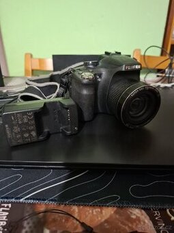 Digitalni fotoaparat fujifilm