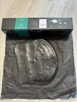 Zadní zesílení pod sedlo Acavallo