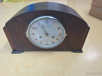 Krbové / stolní bicí hodiny