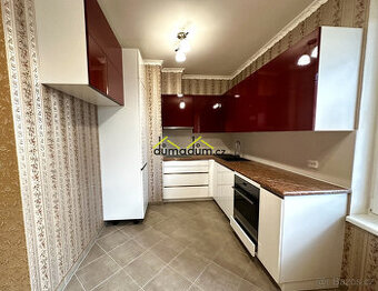 Prodej moderního bytu 3+kk, 59,7 m², s garáží a sklepem, Pra