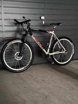 Horské kolo Pells Razzer