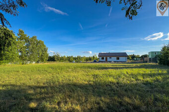 Prodej stavebního pozemku 2054m2 Košťany