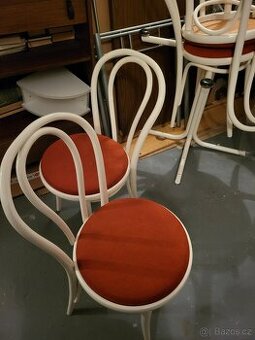 Židle - TONA