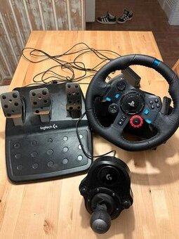 Logitech G29 + řadicí páka