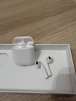 Apple Airpods 2