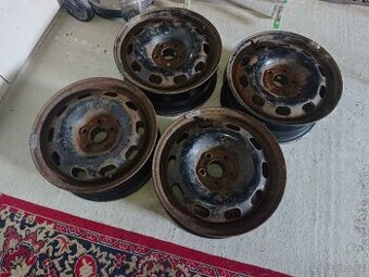 Plechové disky R 15, 5x100 GOLF 4