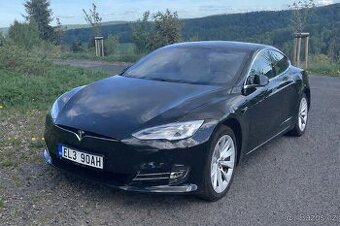 Tesla Model S Performance (615kW), FSD, nabíjení zdarma