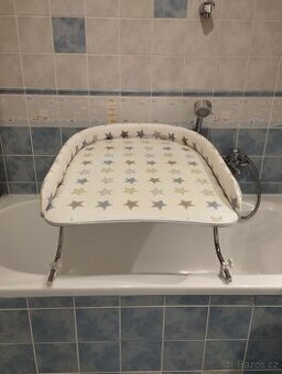 Přebalovcí pult - nástavec na vanu (zn. Geuther)