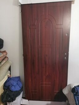 bespecnostni  dveře leve  80 nove