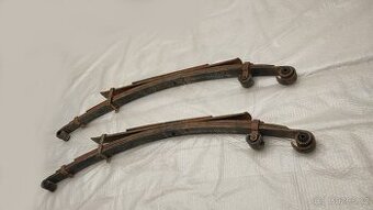 Toyota Hilux – Listová pera