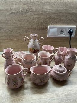 Růžový čínský porcelán