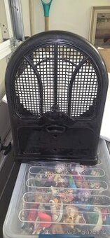 Bedna ze starého rádia