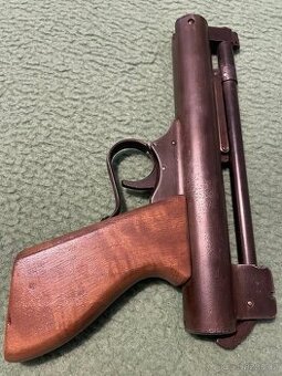 Prodám vzduchovka pistoli LOV 1 (výrobní číslo 520)