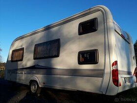 Celoroční rodinný karavan Hobby 500, palandy, SLEVA 30000