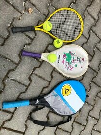 Tenis rakety+míček, helma Dětská, chrániče