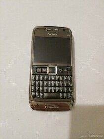 Nokia E71 v originální krabici