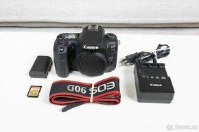 Foťák Canon EOS 90D + příslušenství