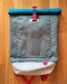 Kvalitní unisex baton Case Logic Latimer s rolovánín