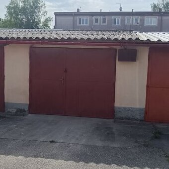 Zděná garáž Týn nad Vltavou (ul. Na Bojišti-Orlická ul.)