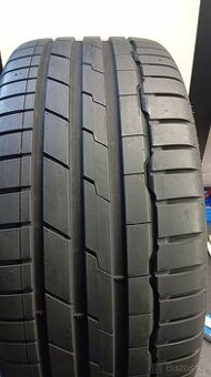 245/35R20 -HANKOOK -letní