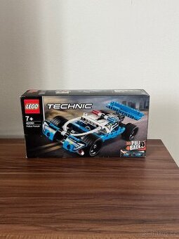 Lego TECHNIC policejní auto