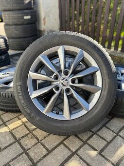 ORIGINÁL Alu Škoda Minoris R16, 5x112 - TOP STAV