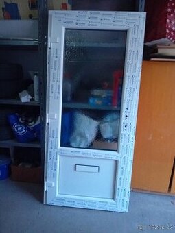 Nové plastove dveře gealan
