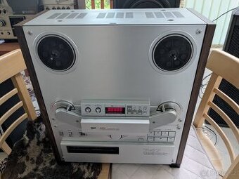 Akai GX-747