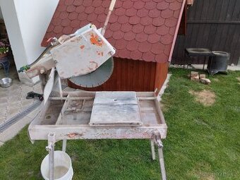 Pila na dlažbu - 1