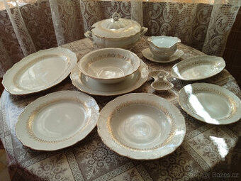 Porcelánová jídelní souprava