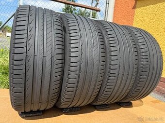 Zánovní letní pneu 235/45/18 Pirelli Cinturato P7 VOL