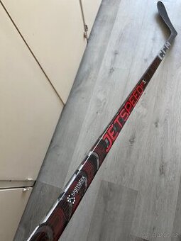 Opravená hokejka CCM Jetspeed FT5 P28 75flex ZÁRUKA
