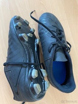 Kopačky Nike 33,5 EUR, Lotto 34 EUR