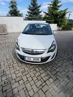 Prodám Opel - Corsa 1.0i - r.v. 2014, 998 ccm , jen 35000km