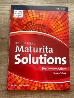 Maturita Solutions Pre-Intermediate