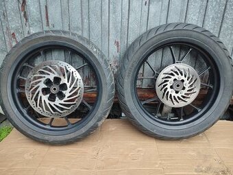 Supermoto kola 17" silniční kola