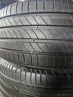 NOVÉ MICHELIN 245/50 R19