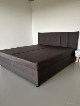 Luxusní čalouněná postel s úložným prostorem – King Size