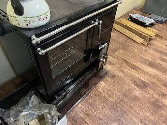 Kamna Mora na tuhá paliva