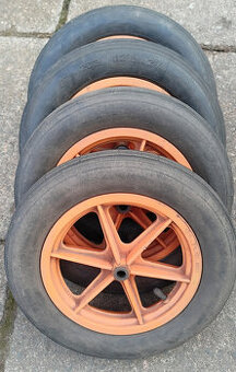 Nafukovací použitá kolečka k vozíku, kárce apod.