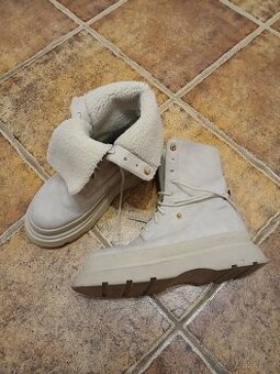 Kotníčkové boty s kožíškem Replay vel. 41