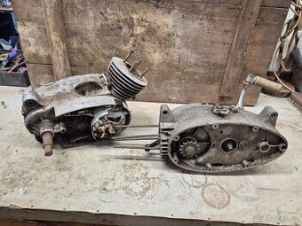 Motor na stadion s11 a jawa 550 parez