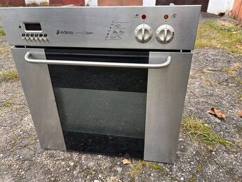 Vestavná trouba Edesa